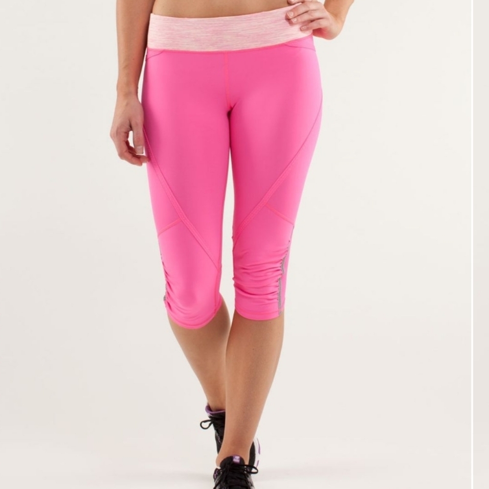 Lululemon Run: Pace Crop Pinkelicious 8, Wee Are From Space Parfait Pink